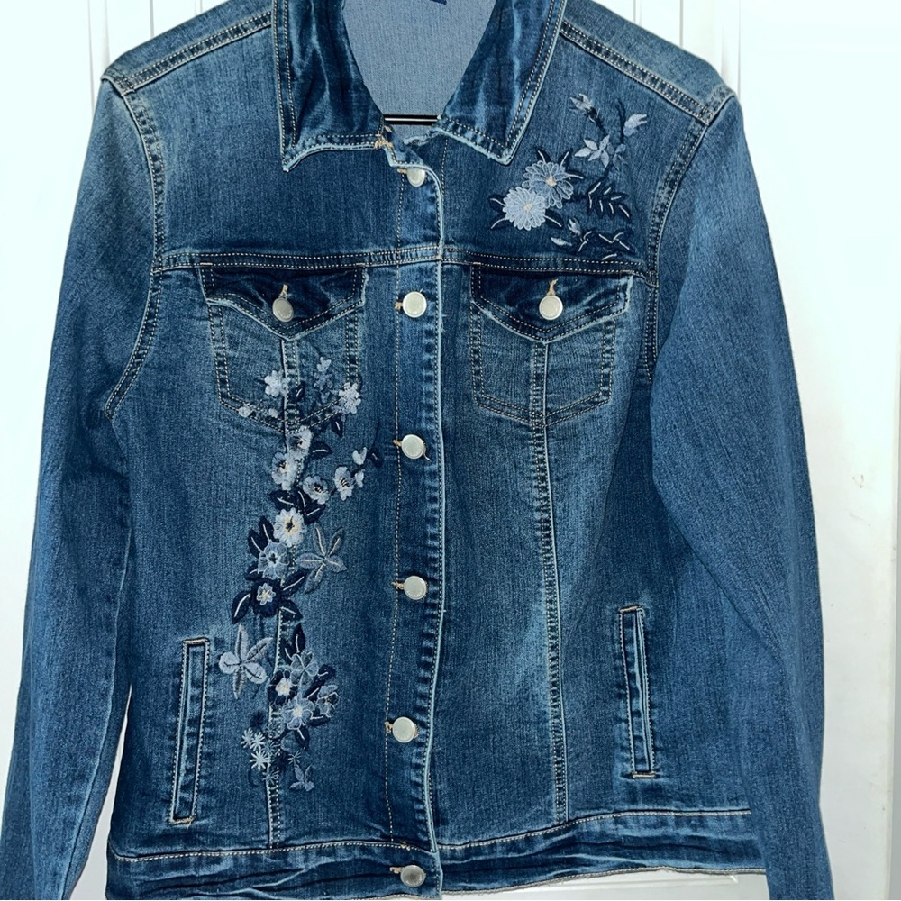 Bandolino Sarah San Francisco Blue Floral Embroidered Stretch  Denim Jacket